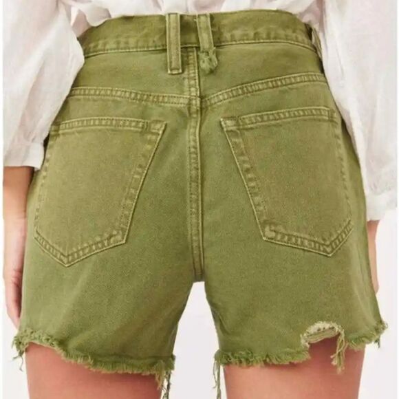 NWT Free People Makai Cut Off Shorts Size 26 Olive Green - Picture 2 of 11
